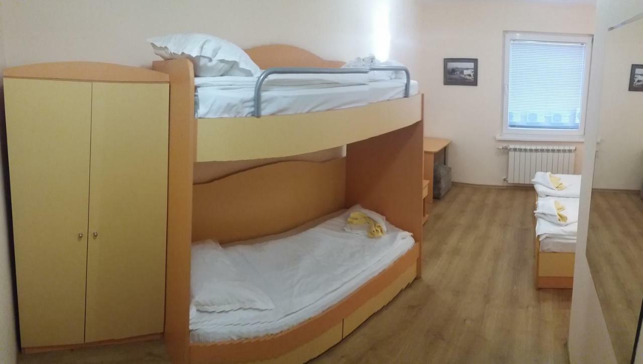 Comfort Guest House Samokov Esterno foto
