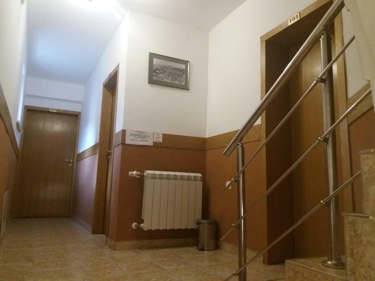 Comfort Guest House Samokov Esterno foto