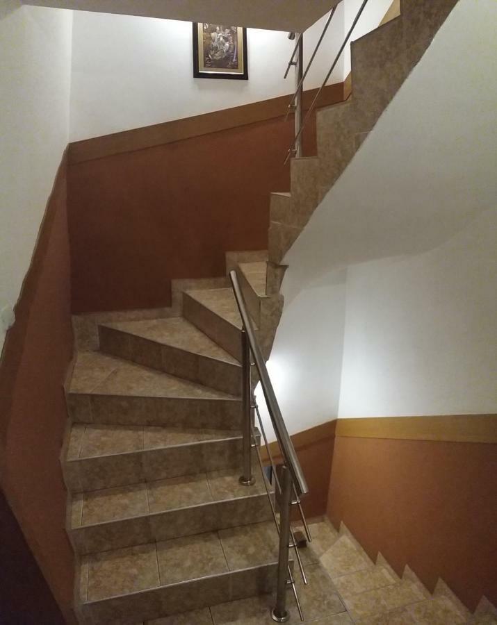 Comfort Guest House Samokov Esterno foto