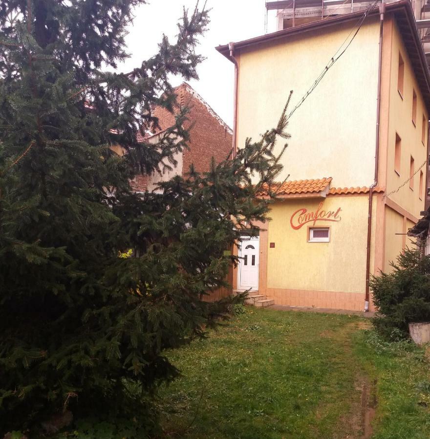Comfort Guest House Samokov Esterno foto