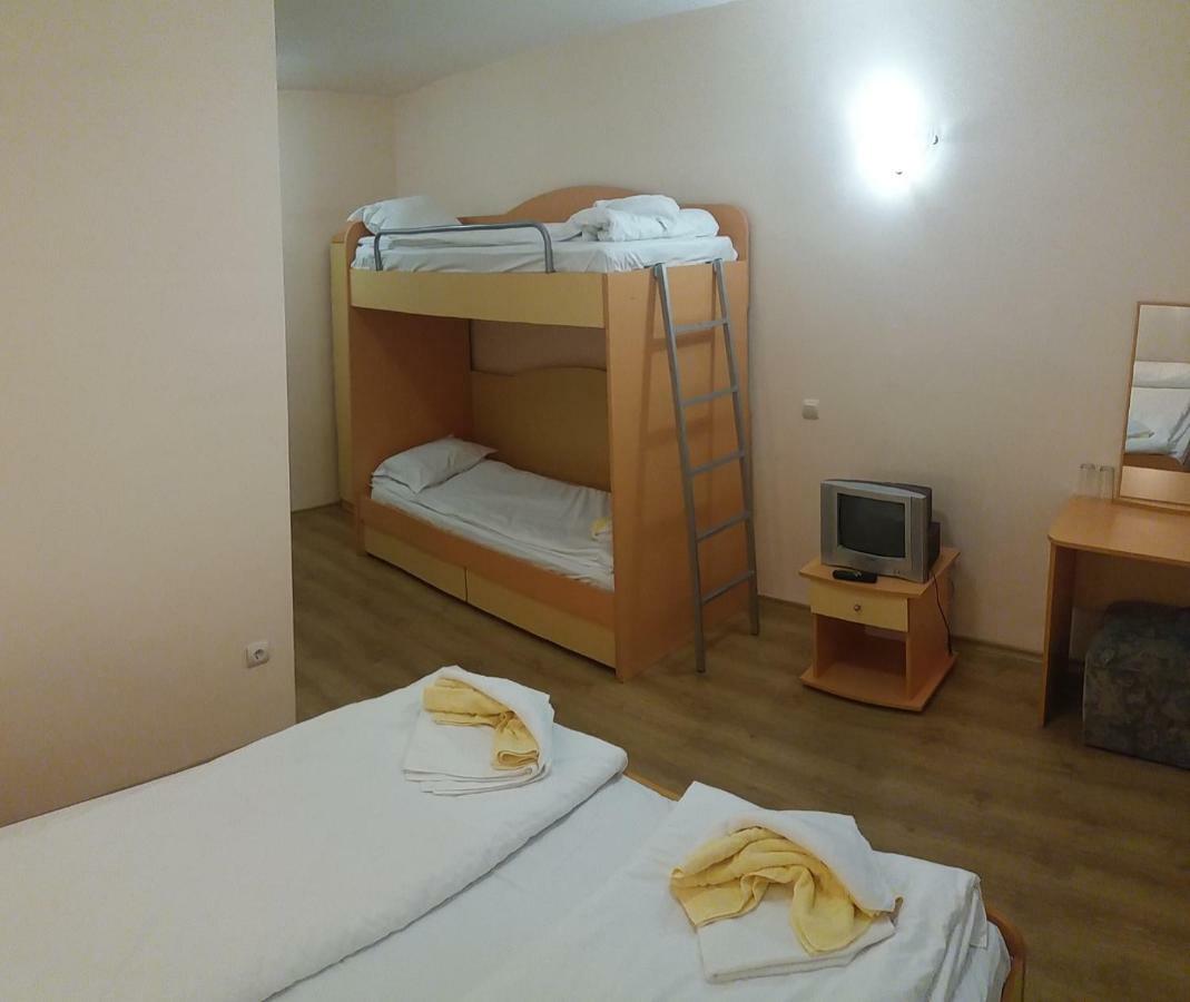 Comfort Guest House Samokov Esterno foto